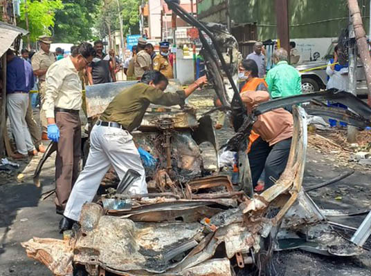 Coimbatore Car Blast : అమెజాన్, ఫ్లిప్‌కార్ట్ ద్వారా పేలుడు పదార్ధాల కొనుగోలు..