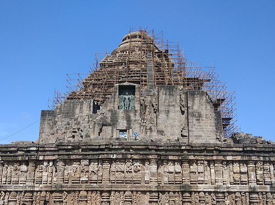 Temple : గుడిలో ఆ భాగాన్ని ఎట్టిపరిస్థితుల్లో ముట్టుకోవద్దు