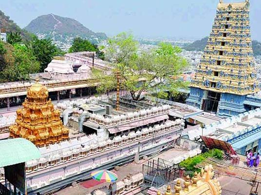 Kanaka Durga : బెజవాడ కనకదుర్గమ్మ ముక్కు పుడకను కృష్ణమ్మ అందుకుంటే కలియుగాంతమేనా..