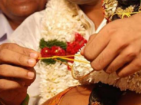 Marriages : ఆడపడుచుతోనే పెళ్లికొడుకును ఎందుకు చేయిస్తారు?