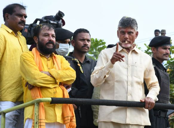 Chandrababu: నన్ను, లోకేశ్ ను చంపేస్తారట.. ఇదే చివరి ఛాన్స్: చంద్రబాబు