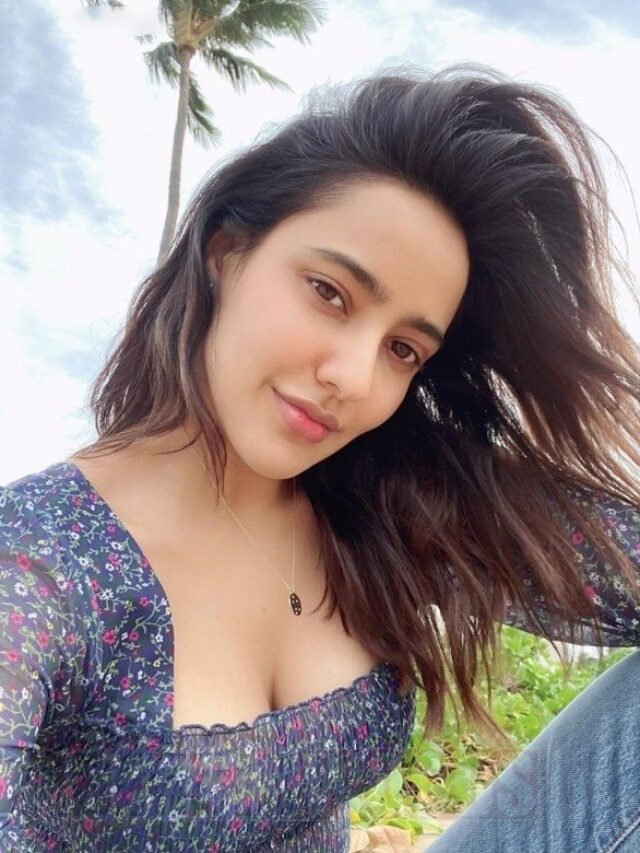 Happy Birthday Neha Sharma !