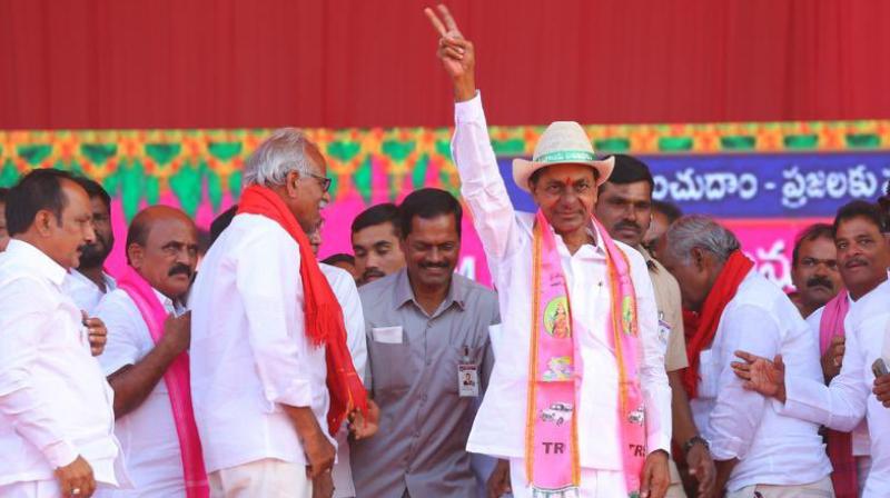 TRS Victory : టీఆర్ఎస్ ను తోకపార్టీలే గెలిపించాయా? లేదంటే కారు ఖల్లాసేనా?