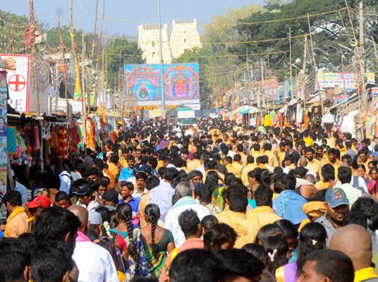 Last Karthika Somavaram : నేడే చివరి కార్తిక సోమవారం..శివాలయాలకు పోటెత్తిన భక్తులు..