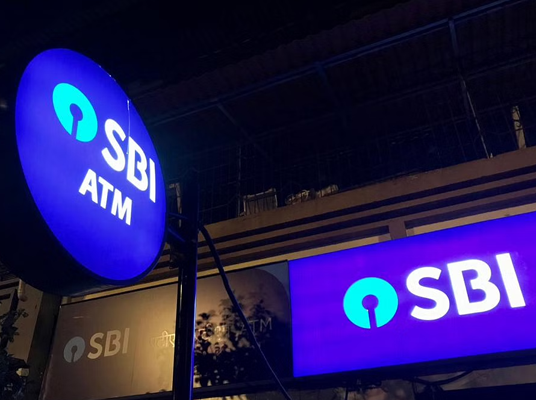 SBI : కార్పొరేట్ దిగ్గజాలను మించి రాణించిన SBI