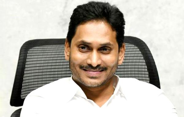 Jagan : అర్హులకే సంక్షేమ ఫలాలు..పెన్షన్ల తొలగింపుపై జగన్ క్లారిటీ..