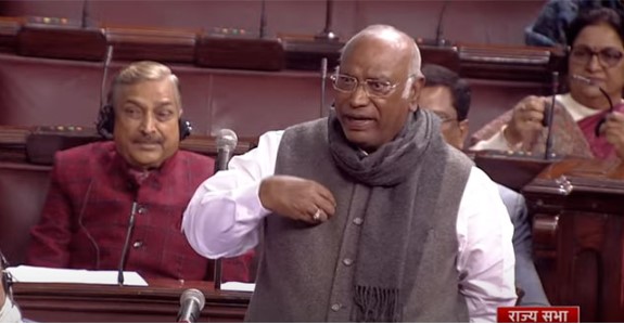 Mallikarjun Kharge: కుక్కైనా చనిపోయిందా?.. ఖర్గే వ్యాఖ్యలపై రాజ్యసభలో రగడ..