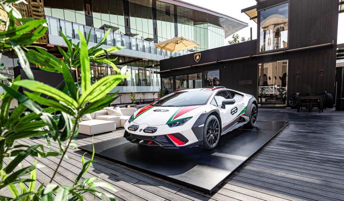 Lamborghini Huracan Sterrato Launched In India : కొత్త కార్ లాంచ్ చేసిన లంబోర్గిని.. ధర ఎంతో తెలుసా?