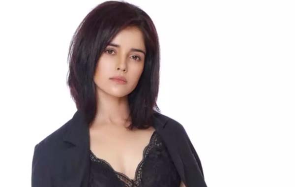 Pia Bajpai : స‌మంత‌లాగానే మియోసైటిస్‌తో బాధ‌ప‌డ్డా