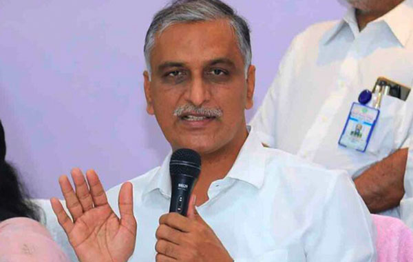 Harish Rao : కేంద్రం వల్ల ఒకటో తేదీన జీతాలు ఇవ్వలేకపోతున్నాం : హరీష్ రావు