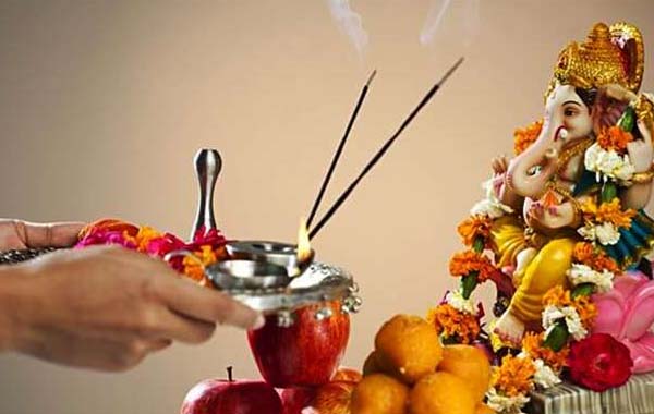 Incense Sticks:- నిత్యం ఇంట్లో అగరబత్తిలు  వెలిగిస్తే…