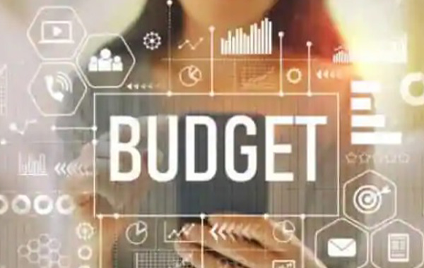 Prices and Taxes in Budget:అటు అదిరే రేటు.. ఇటు పన్ను పోటు.. బడ్జెట్ దారెటు?