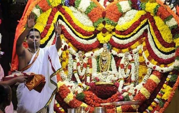 Significance of <a href="https://telugu.abplive.com/topic/importance-of-mukkoti-ekadasi">Mukkoti</a> Ekadashi : ముక్కోటి ఏకాదశుల ఉపవాస ఫలితం ఈ ఒక్కరోజే …