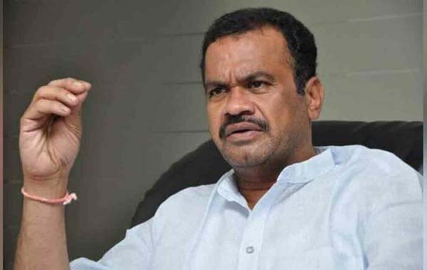 Komatireddy : ఓడినవారితో కూర్చోవాలా?.. ఆ నోటీసులు చెత్తబుట్టలో పడ్డాయి : కోమటిరెడ్డి