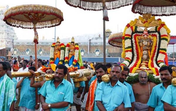 Tirumala : తిరుమలలో వైభవంగా ప్రణయ కలహోత్సవం