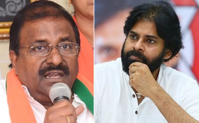 BJP: అంతా వీర్రాజే చేస్తున్నారా? పవన్ కు సోము ఎందుకు చెక్ పెడుతున్నారు?