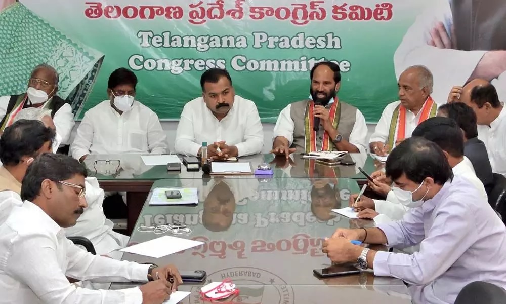 Congress: బీఆర్ఎస్ తో కాంగ్రెస్ పొత్తు!.. సీనియర్ల ప్రతిపాదన? మాణిక్కం లెఫ్ట్ అందుకేనా?