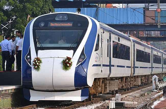 Vande Bharat Express: దూసుకెళ్తున్న వందేభారత్.. రికార్డ్ స్థాయిలో ఆక్యుపెన్సీ