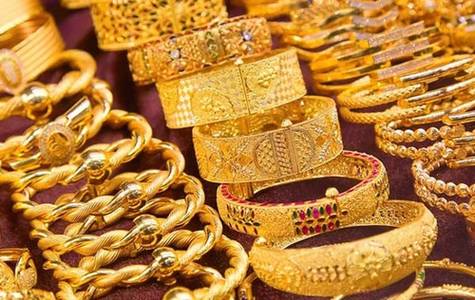 Gold Rates : ఈరోజు బంగారం ధరలు ఎంత తగ్గాయంటే..?