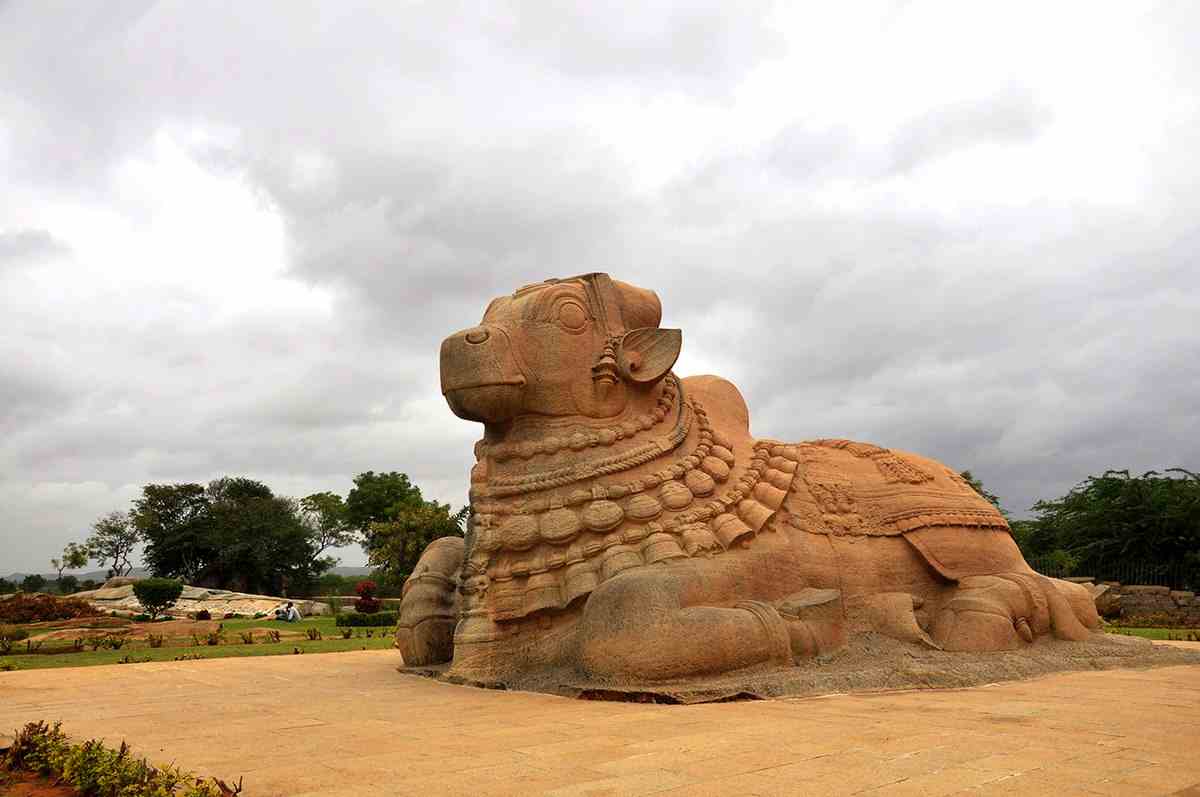 Nandi idol : ప్రపంచంలోనే అతిపెద్ద నంది విగ్రహం ఉన్న ఆలయం