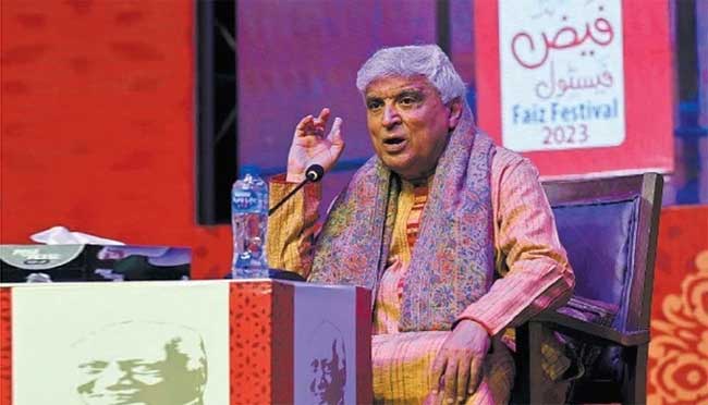 Javed Akhtar: పాక్‌లో పాక్ ఇజ్జత్ తీసిన జావెద్ అక్తర్‌.. మనోడి స్పీచ్ ట్రెండింగ్..