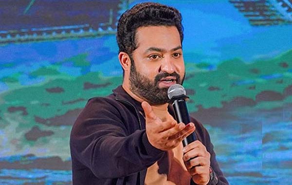 NTR : అమెరికాలో ఫ్యాన్స్ తో మీట్ ..ఎన్టీఆర్ ఎమోషనల్ స్పీచ్.. వీడియో వైరల్..