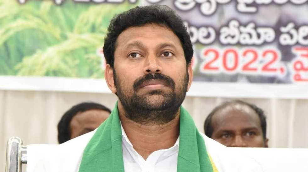 Avinash: అరెస్ట్ చేయకుండా సీబీఐని ఆదేశించండి.. హైకోర్టులో రిట్ పిటిషన్ దాఖలు చేసిన అవినాశ్ రెడ్డి