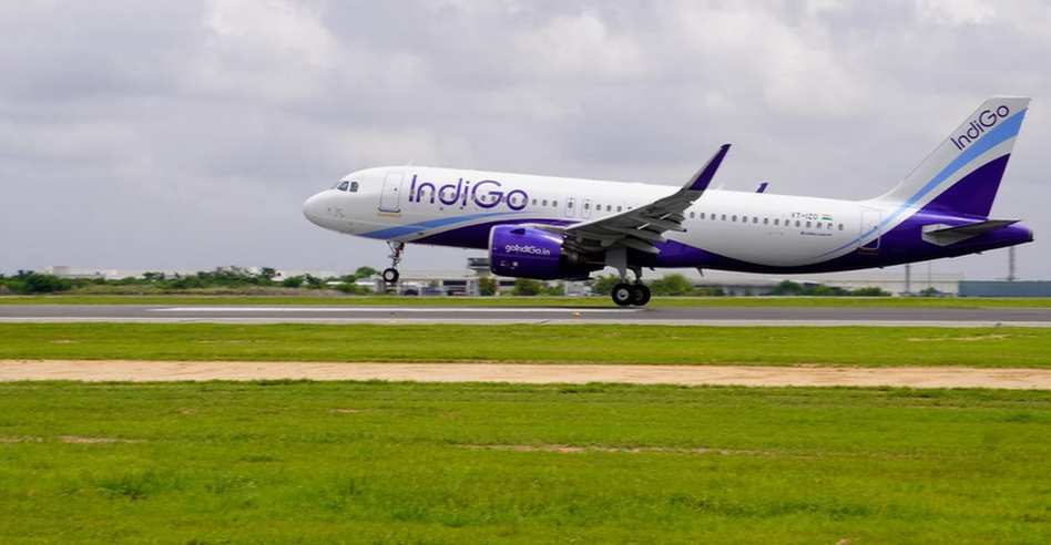 Indigo: ఇండిగో విమానంలో ఎమర్జెన్సీ.. పాకిస్థాన్‌లో ల్యాండింగ్.. ప్రయాణికుడి మృతి