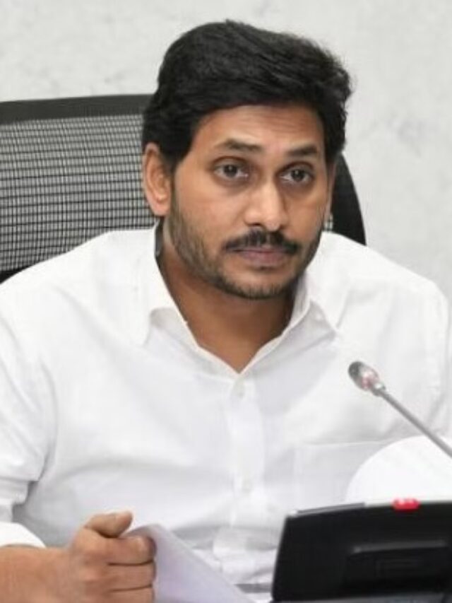 వేటు పడింది.. పార్టీ ద్రోహులు ఆ నలుగురే ..