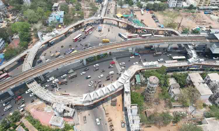 Hyderabad: జంక్షన్లో స్కైవాక్.. చూస్తే అదుర్స్.. గాల్లో నడిచినట్టుందే..