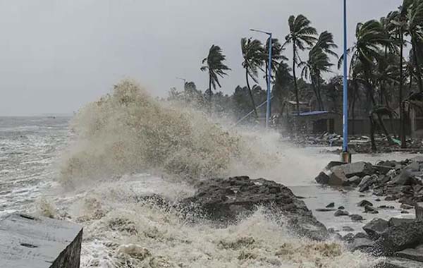 Cyclone : బంగాళాఖాతంలో తుపాన్ ఏర్పడే అవకాశం.. ఏపీకి ముప్పులేనట్టేనా..?