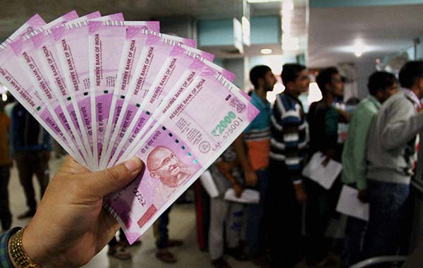 rs-2000-notes-are-exchanged-in-banks-from-today