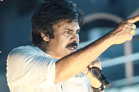 Pawan Kalyan : గోదావరి జిల్లాల నుంచే మార్పు  మొదలవ్వాలి.. ఓటర్లకు పవన్ పిలుపు..