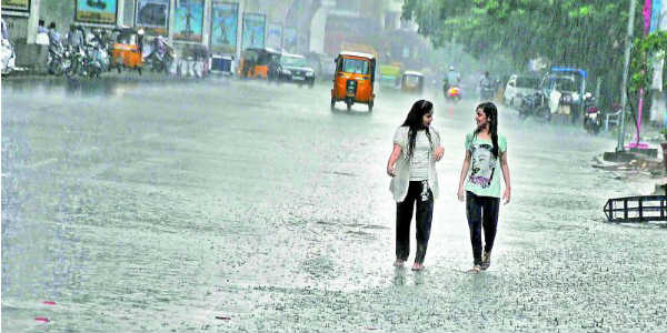 Weather Report: నైరుతి పూర్తిగా కమ్మేసింది.. ఇక వానలే వానలు..