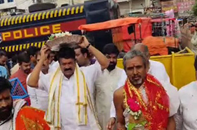 Bonalu : లాల్‌దర్వాజ బోనాల సందడి.. పాతబస్తీలో ట్రాఫిక్ ఆంక్షలు..