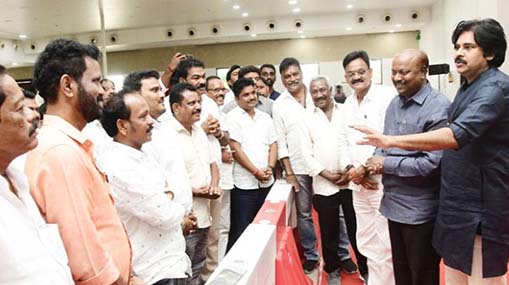 Janasena : పవన్ కల్యాణ్ తో పంచకర్ల భేటీ.. జనసేనలో చేరికకు ముహూర్తం ఖరారు..