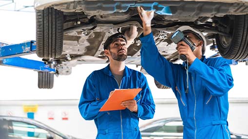 Car repairs: కాస్ట్‌లీగా మారుతున్న కారు రిపేర్లు.. ఇవే కారణాలు..!