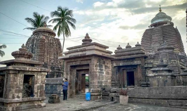 Madhukeswara Temple