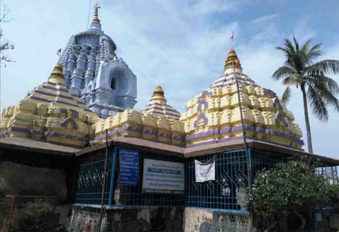 Trimurti Temple: తెలంగాణలో త్రిమూర్తులు దర్శనమిచ్చే ఆలయం ఇదే