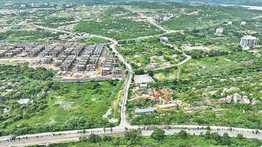 Budvel land auction prices: బుద్వేల్ లో భూముల ధర అదరహో.. వేలంలో వచ్చిన ఆదాయం ఎన్ని వేల కోట్లో తెలుసా…?