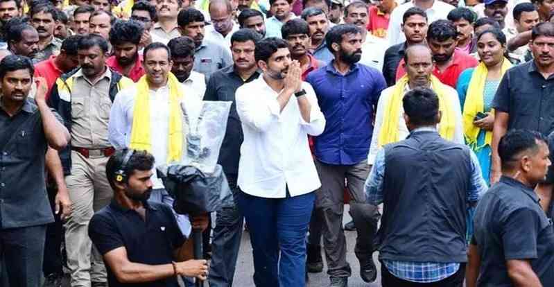 Nara Lokesh Yuvagalam: పాదయాత్రలో తోపులాట.. లోకేష్‌కు తప్పిన ప్రమాదం!