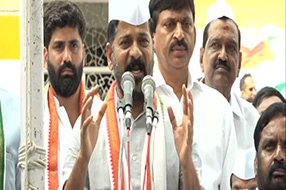 Revanth Reddy : కాంగ్రెస్ హామీలతో కేసీఆర్ కు ఓటమి భయం.. అందుకే  కొత్త పథకాలు : రేవంత్