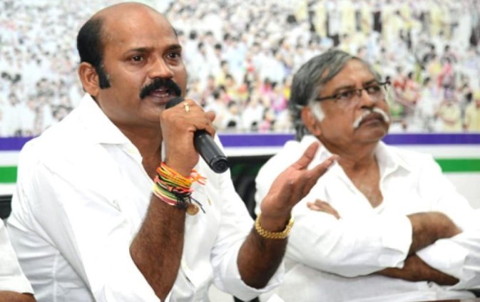 YSRCP: దుట్టాతో బాలశౌరి రాయబారం.. యార్లగడ్డతో దూరం జరిగేనా?