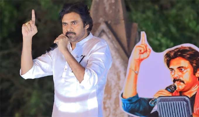 Pawan Kalyan: పవన్‌కు పోలీస్ నోటీసులు.. అరెస్ట్ చేస్తారా? అడ్డుకుంటారా?