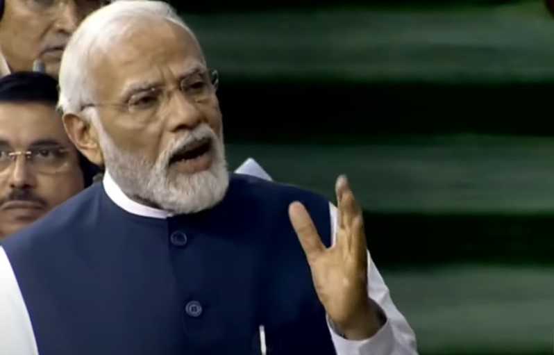 PM Modi Speech in Parliament: విపక్షాలపై సిక్సులు కొట్టాం.. అవిశ్వాసం ఎప్పటికీ అదృష్టమేనన్న మోదీ..