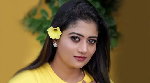 Renjusha Menon: అప్పుడు అపర్ణ ఇప్పుడు రెంజుషా.. తీవ్ర విషాదంలో సినీ ఇండస్ట్రీ..