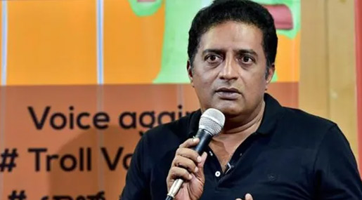 Prakash Raj Comments : ఆ రోజు ఎవరూ పట్టించుకోలేదు.. టాలీవుడ్ పై  ప్రకాష్ రాజ్ విమర్శలు..