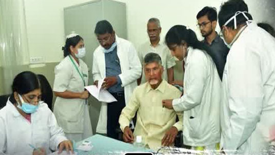 Chandrababu Health Issues : చంద్రబాబుకు తీవ్ర ఆరోగ్య సమస్యలు? ఆందోళనలో టీడీపీ నేతలు..