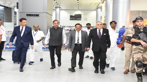 Election Commission Visit : ఎన్నికల సంఘం వద్ద రాజకీయపార్టీల అసంతృప్తి