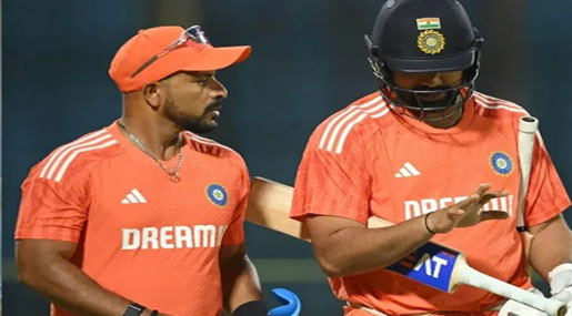 Rohit Sharma Injury : రోహిత్ శర్మకు గాయమా..? ఫ్యాన్స్ లో ఆందోళన..